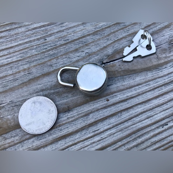 2/$10 New Mini Locker Metal Lock & Key Only Replacement Tiny Lock Key Set Small - Picture 6 of 7